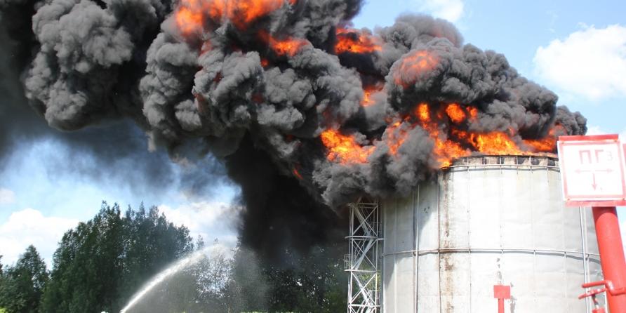 Техногенные чс картинки. Чс техногенного характера. Техногенные чс картинки. Геногеное чрезвычайные ситуации. Техногенные чс.